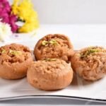 Balushahi Box 1 kg Bundu Khan Lahore gift delivery in Lahore