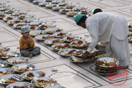 Iftar Food for People gift delivery in Pakistan