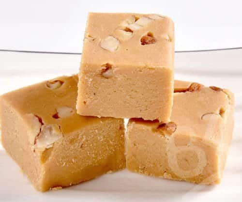 1 kg Badam Barfi 1 kg Badam Barfi gift delivery in Peshawar