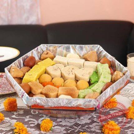 Mix Mithai 5 kg from Meer Bakers gift delivery in Pakistan