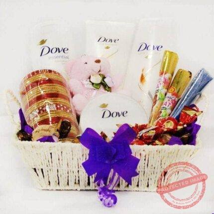 Best Gift for Her gift delivery in Pakistan