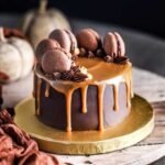 Macaron Troupe Cake 2.75 Lbs gift delivery in Karachi