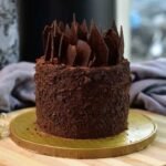 Chocolate Glacier Cake 2 Lbs gift delivery in Karachi