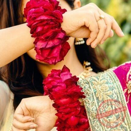 Gajra Pair (Add – on Product) gift delivery in Pakistan