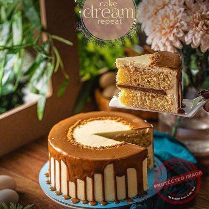 Lotus Cake gift delivery in Pakistan