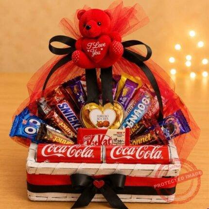 Love Sign Basket gift delivery in Pakistan