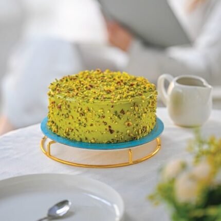 Pistachio Cake gift delivery in Lahore