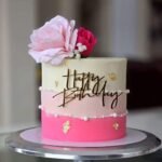Beautiful Cake gift delivery in Lahore