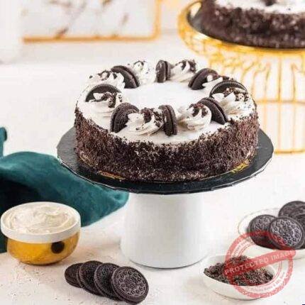 Cookies & Cream Cake by Hobnob in Karachi