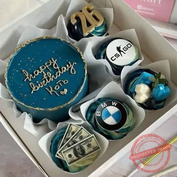 Cake with Cupcakes for Him Cake with Cupcakes for Him gift delivery in Pakistan