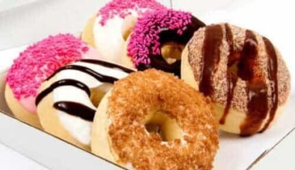 Mix Donuts 6 Pcs gift delivery in Pakistan