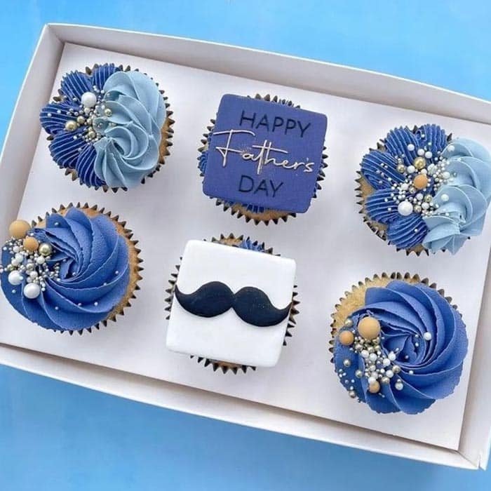 Beautiful Designer Cupcakes for Dad Beautiful Designer Cupcakes for Dad gift delivery in Pakistan