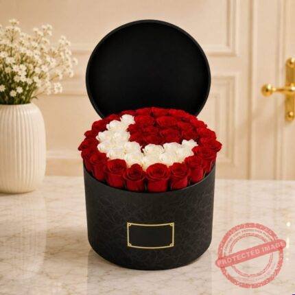 Crescent Flowers gift delivery in Pakistan