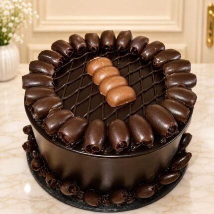 2 Lbs Chocolate Cake gift delivery in Pakistan