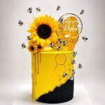 Honey Cake with Sun Flowers gift delivery in Lahore