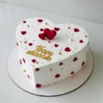 Love Heart Shape Cake gift delivery in Pakistan
