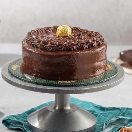 Premium Ferrero Rocher Cake gift delivery in Karachi